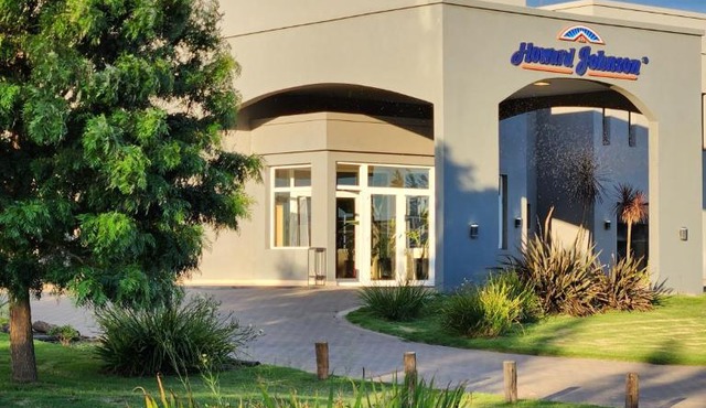 Howard Johnson by Wyndham Funes in Funes