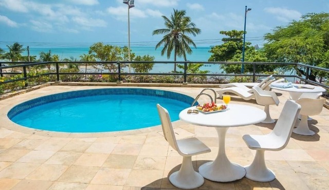 Inviting Room for Restful Beachfront Stays - Steps Away From Mucuripe Beach in Ceará