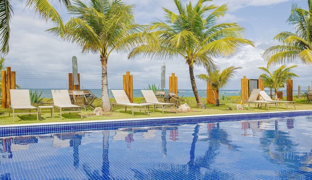 IT111 Beautiful Beachfront Apartment with 2 Suites - Itacimirim in Camaçari
