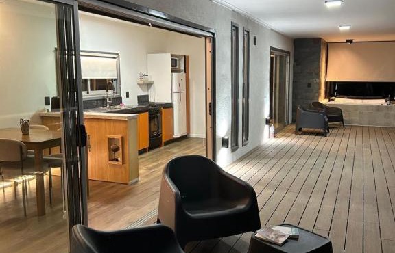 La cumbrecita ,Casitas super lujo