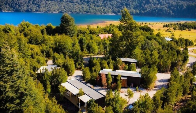 Lakefront Cabin w/Hot Tub & BBQ Grill Access