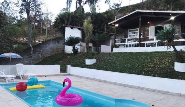 Linda Chácara com Piscina in Arujá