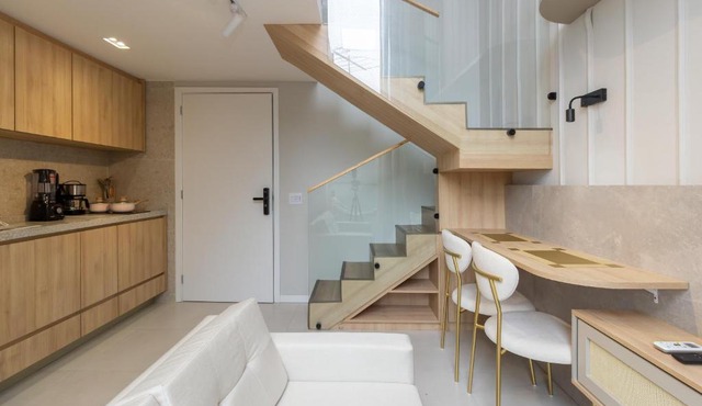Loft 2-Duplex Premium com Varanda próximo ao Aeroporto de Congonhas e Expo Center in São Paulo