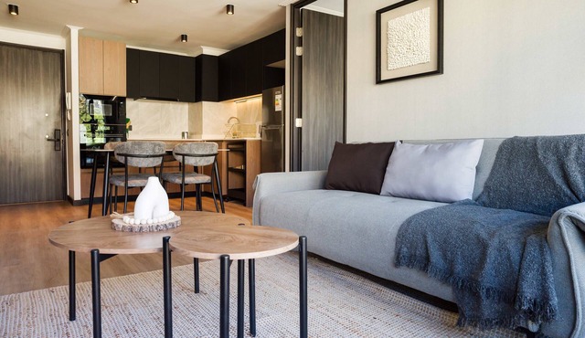 Luxe 2BR Parkside Retreat | Pool and Gym Included