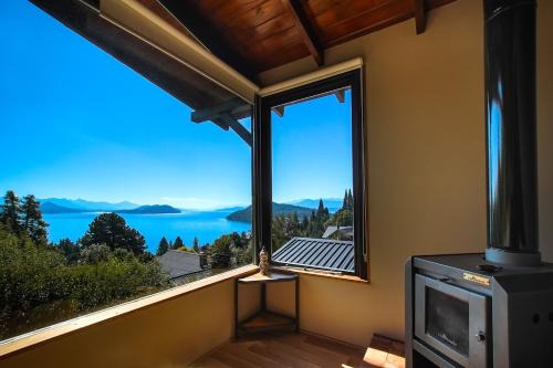Maison des poissons - vue panoramique lac et montagne in San Carlos de Bariloche