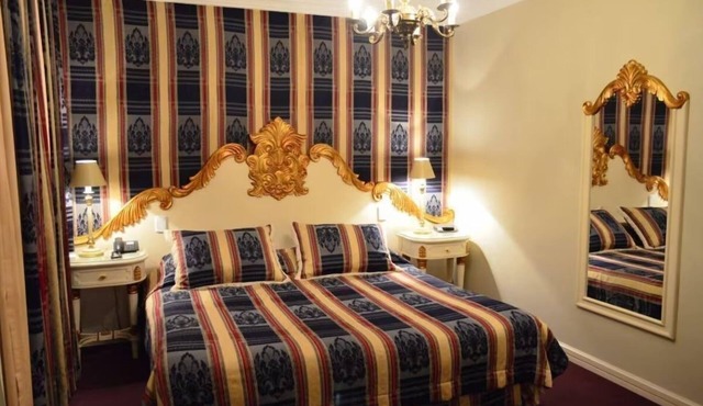 Master Suite Ideal for Couples + Central Location Near Main Attractions in Santa Catarina