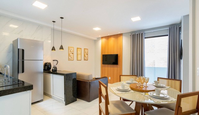Modern & Comfortable 2-Bedroom Apartment with Suite, AC, and BBQ - Near Caruaru Shopping in Caruaru