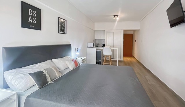 Modern Studio with Amenities and balcony in the Heart of the City