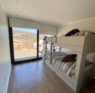Moderna Casa con vista al mar