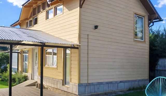 Mountain & Lake Getaway near Bariloche