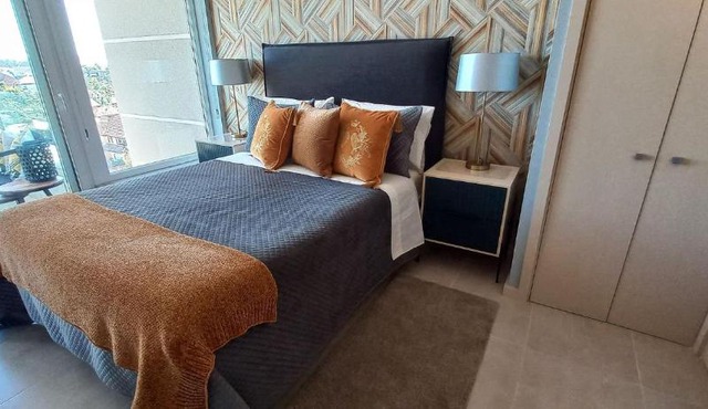 Nuevo y Hermoso Departamento con despejada Vista