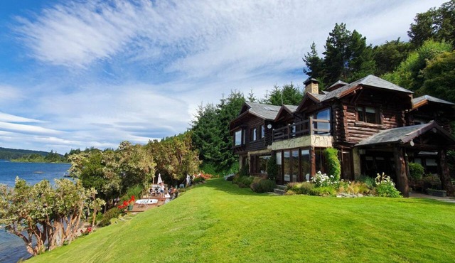 Quetrihue Lake House