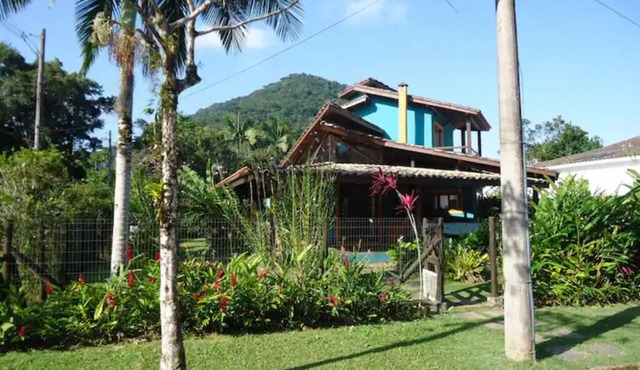 Rustic and cozy house 150 meters from the beach in Ubatuba
