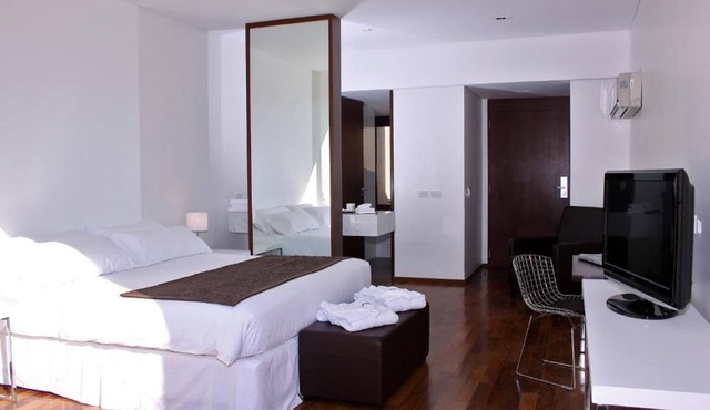 San Isidro Plaza Hotel