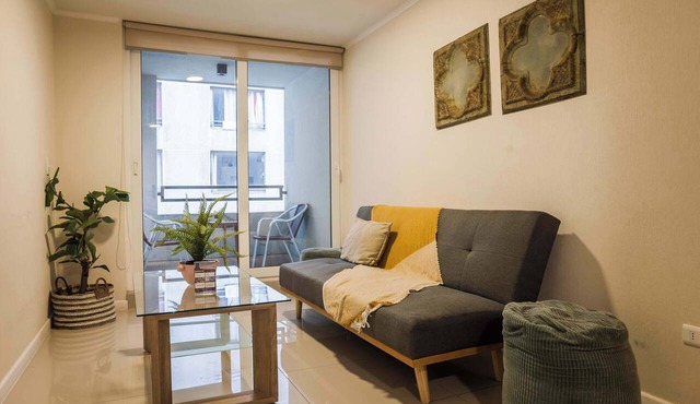 Santiago Modern 1BR with Balcony, Kitchen & WiFi