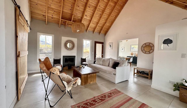 Spacious, bright house with incredible views, sleeps 7 in El Chalten