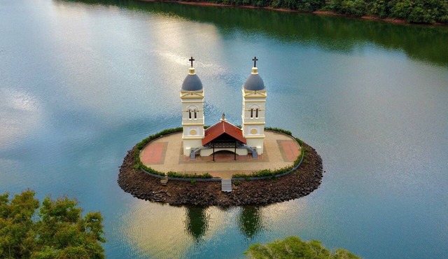 Stone Castle in Itá