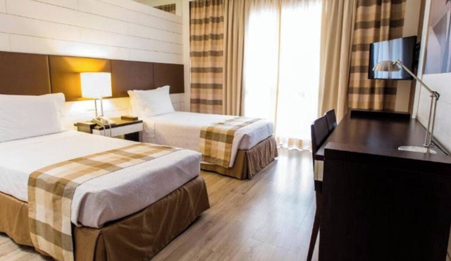 Stylish Room for a Romantic Stay in Brasília | Free Breakfast & Parking in Brasília