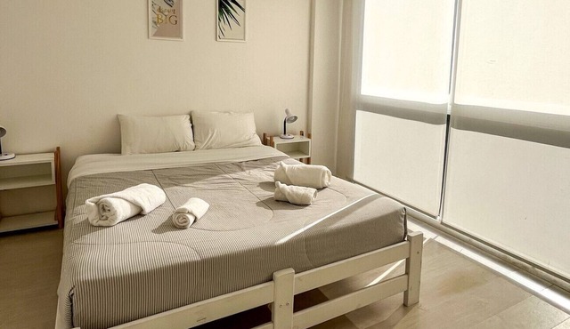 Triple studio in Congreso | Historic Av. de Mayo, Av. Corrientes theaters, Once Shopping Tour & health centers