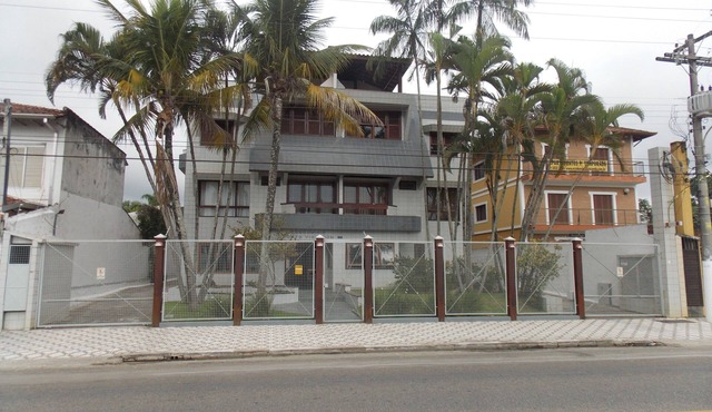 Triplex Apartment Facing the Sea in Ubatuba