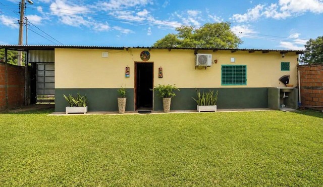 ​Ulises House: Private & Secure Home with a Garden in Luque