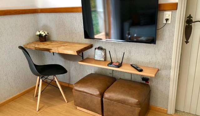 Um Loft Feliz com Natureza e Ótima Localização in Campos do Jordão