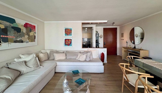 Urban Kennedy - Parking, Inside Pool & Laundry in Paine