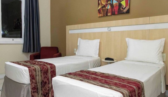 Welcoming Room Perfect for Quick Weekend Escape Near Parque da Cidade - 1.3 mile in Pará