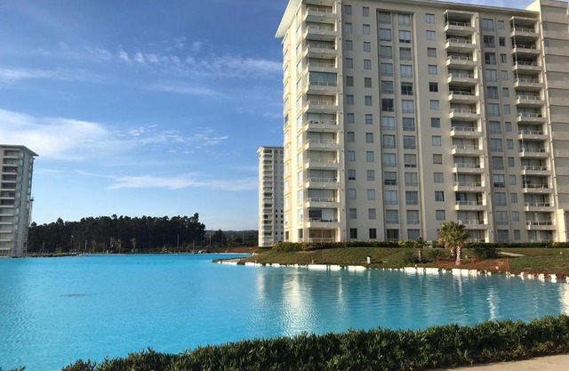 Laguna Bahía Algarrobo