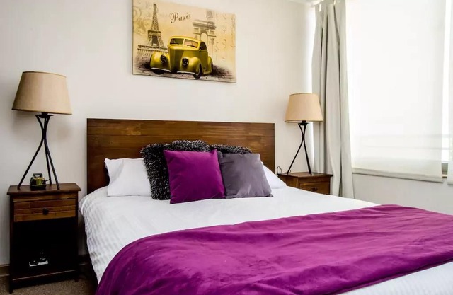 Nice apartment, cozy!! 1B1B up to 3