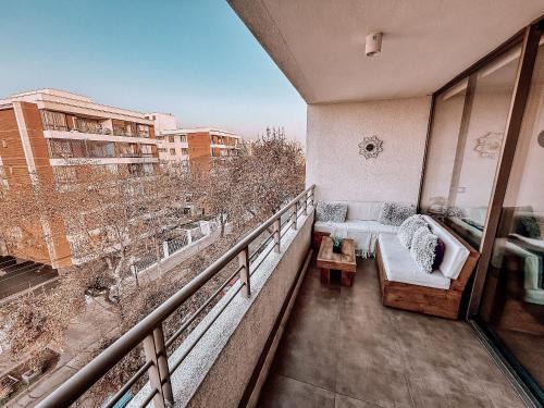 Santiago Apartment | Beautiful and warm apartment in Providencia