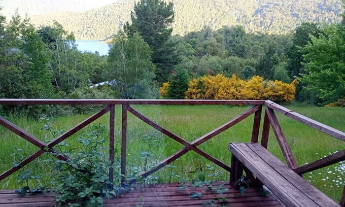 Pucon House | Casa en la Montaña de Chile Junto al Lago Caburgua