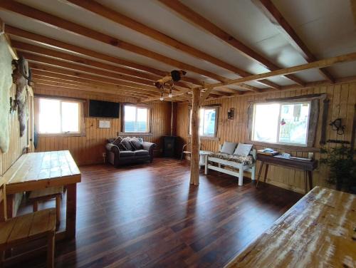 Puerto Williams Hostel | Hostel