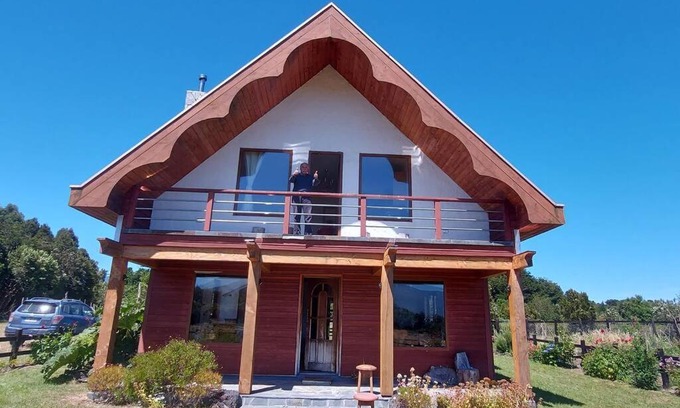 Ensenada Ski Chalet | Leonis Country House