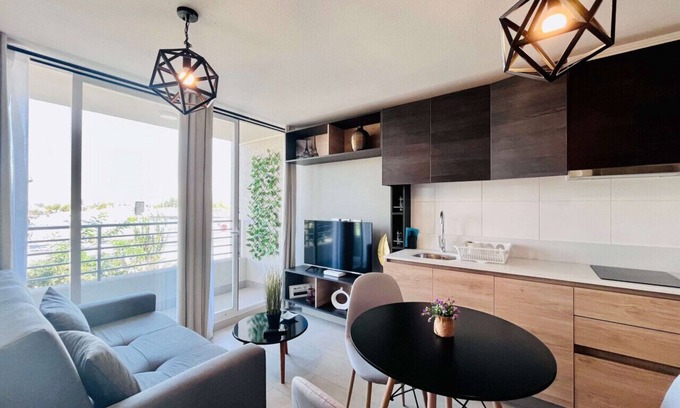 Downtown Santiago Apartment | Urban Santa Elena - Cowork Gym Parking Washer