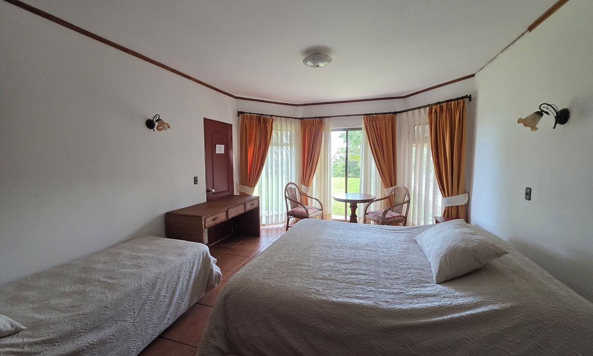 Hanga Roa Hotel | Hotel Victoria