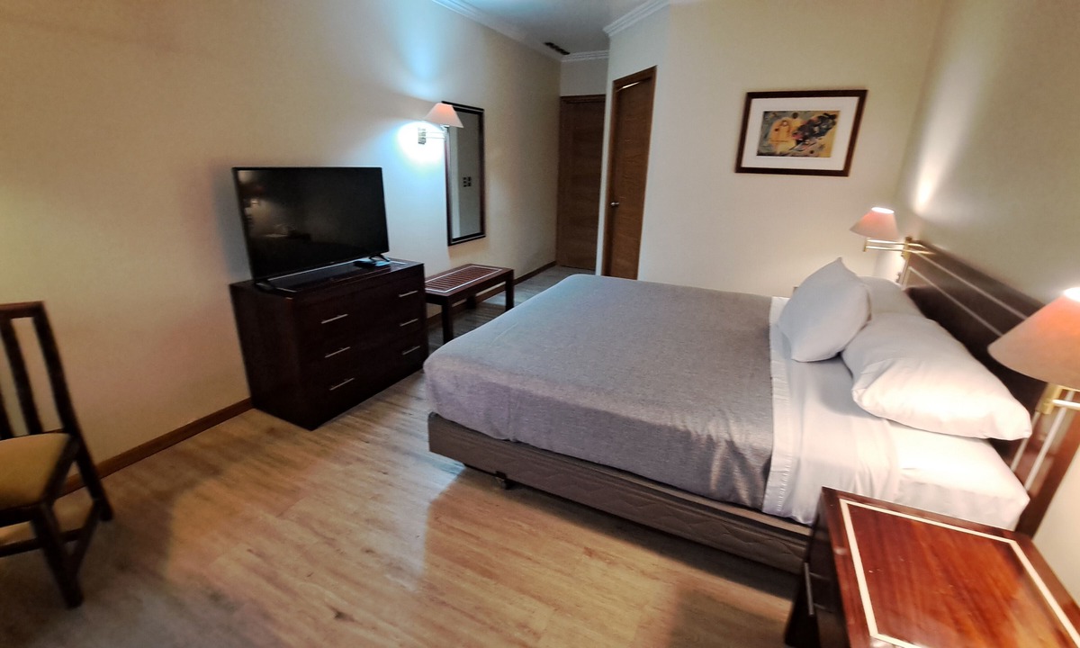 Los Angeles Hotel | Diego de Almagro Los Angeles