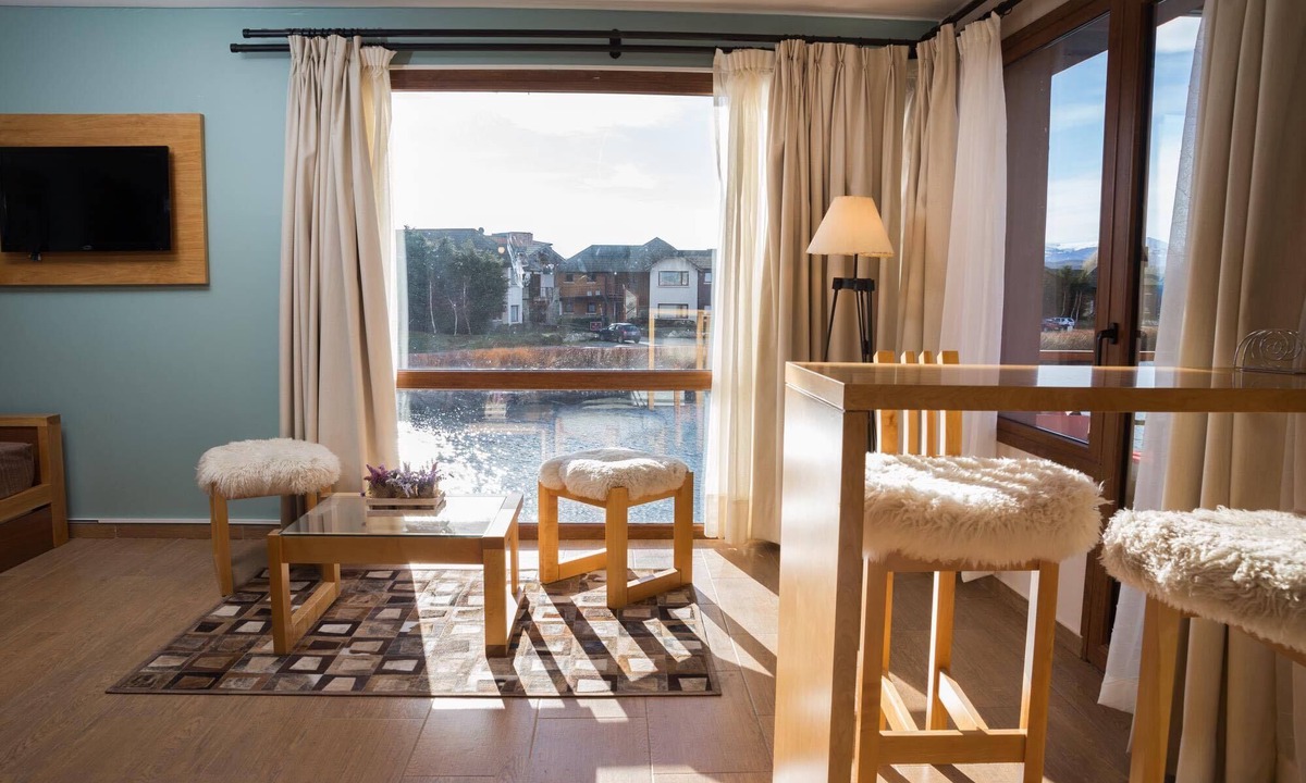 Dina Huapi Hotel | BLUE APARTS - Lagoon Superior