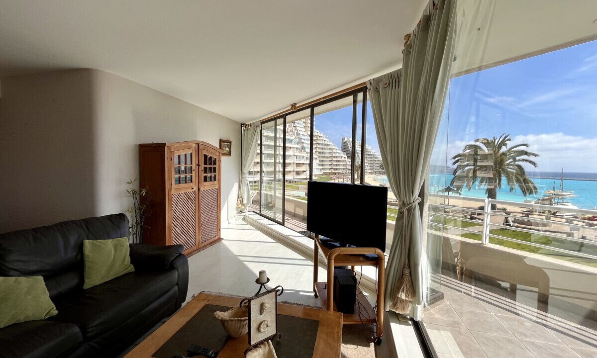 Algarrobo Apartment | Modern San Alfonso del Mar | BBQ Parking Pool Wifi