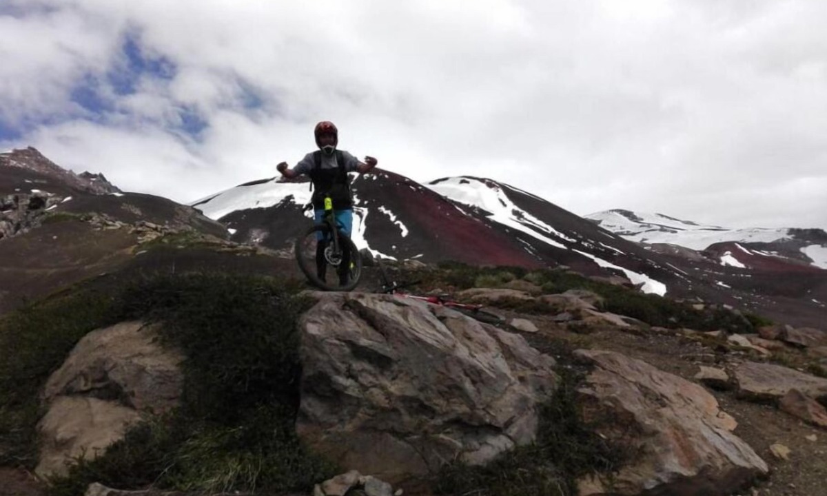 Melipeuco Cabin | Hermosas Cabañas con Tinaja a 2 km del Volcán Sollipulli