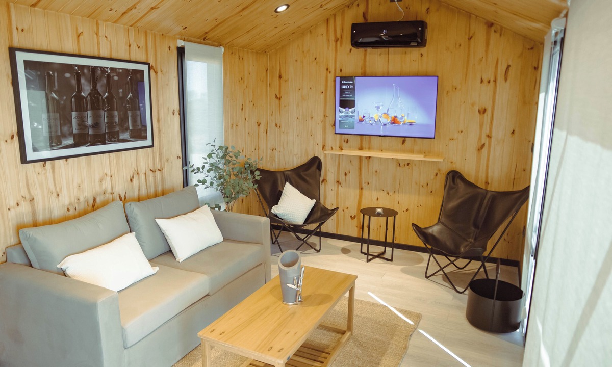 Cuadro Nacional Apartment | Bodega Iaccarini Wine Lodge by BT Homes