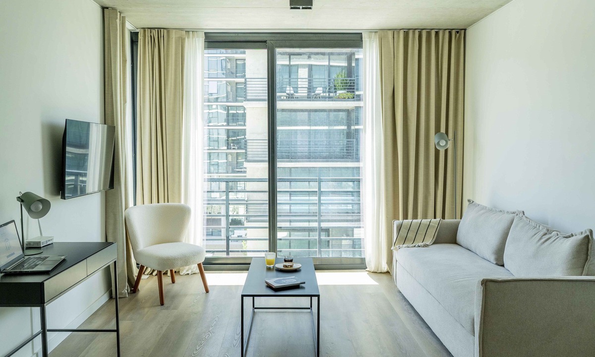 Victoria Apartment | RentUp Suites Palmas Park Buenavista