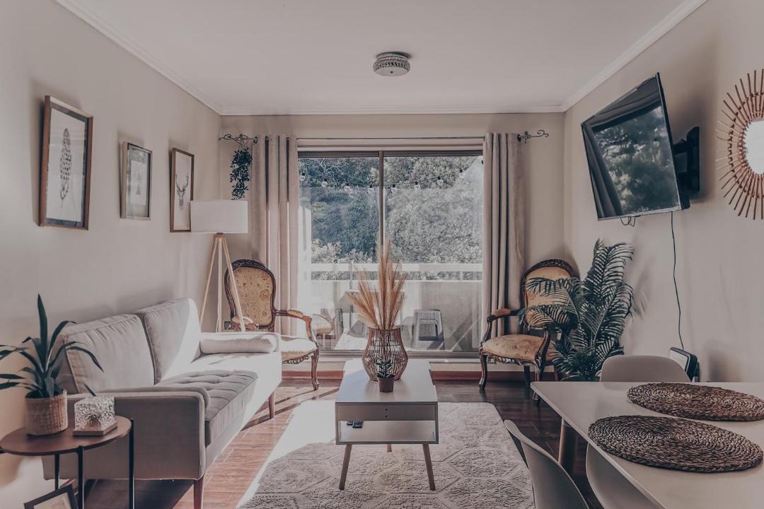 Concepcion Apartment | Hermoso Departamento Central en Concepción - hasta 4 camas - 2 Dormitorios - 1 Baño - 1 Estacionamiento - Mejor Evaluado en Chile 2023-2025 - Incluye Consola de Juegos Retro - Te ayudo con panoramas