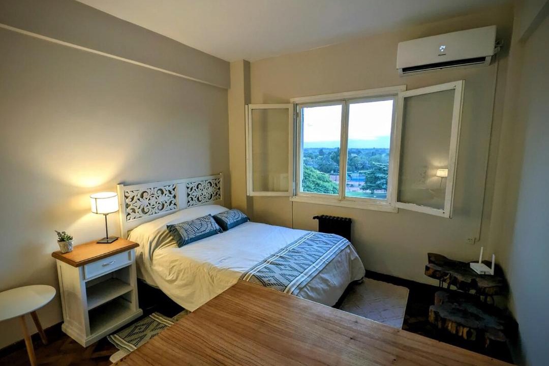 Don Torcuato Apartment | Departamento de un ambiente en Hindu Club, vista abierta!