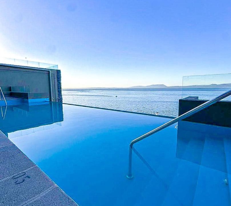 Pucon Apartment | HOM I Dpto Frente al Lago Calefacción Piscina Gym Sauna Estacionamiento Muelle privado