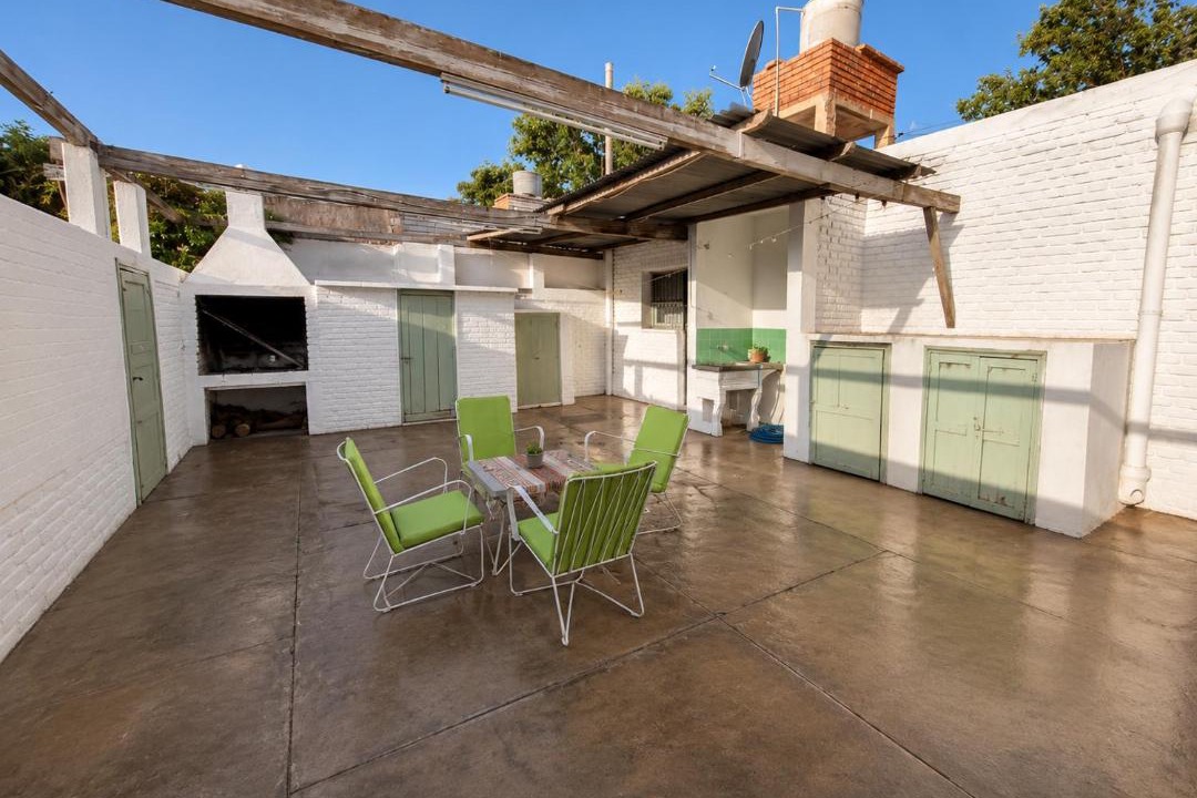 San Juan House | La Casa de Pilar - Casa Completa con Cochera y Patio