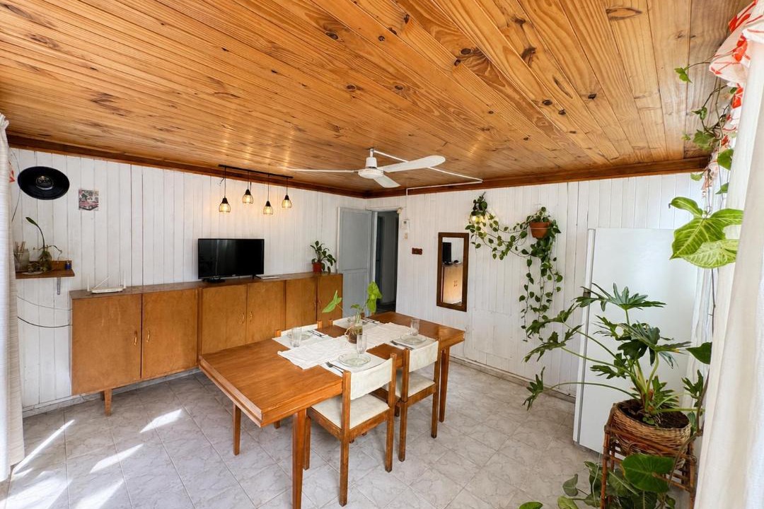 Godoy Cruz House | Casa Jade hogar familiar con jardín y parrilla