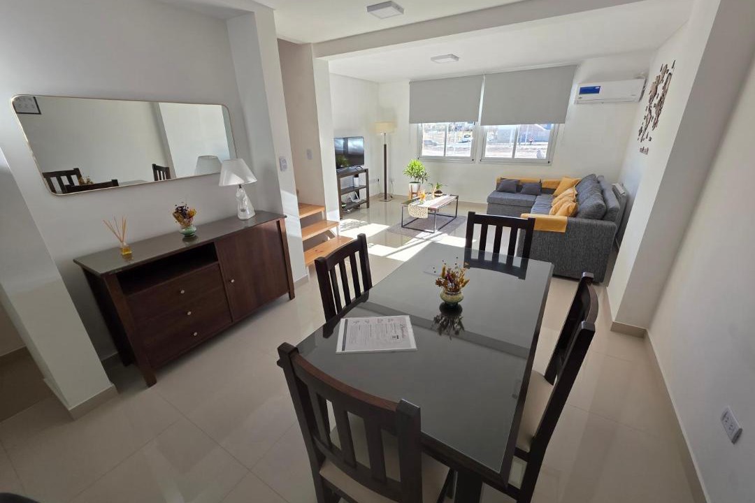 Neuquen Apartment | Lucero 1 - Moderno Triplex con Patio y Cochera Doble