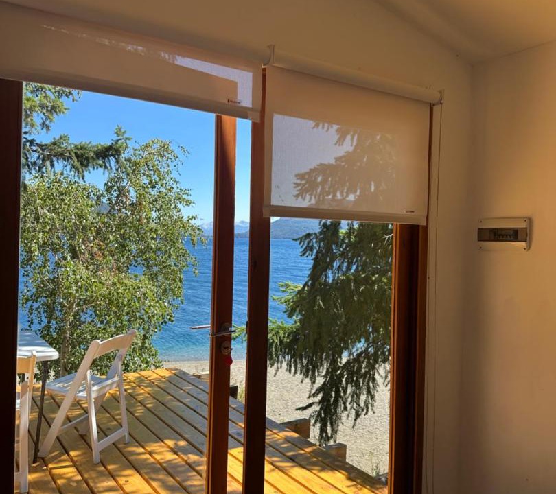 Villa Catedral Ski Chalet | Cabaña Sobre Playa Lago Gutiérrez 2