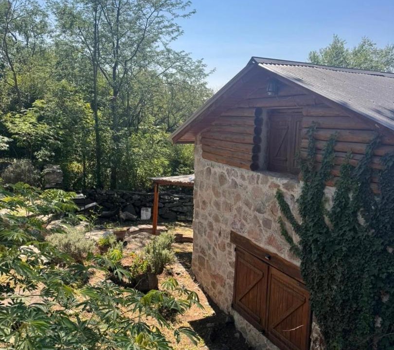Yocsina House | Stone Cabin, PETRA HAUS